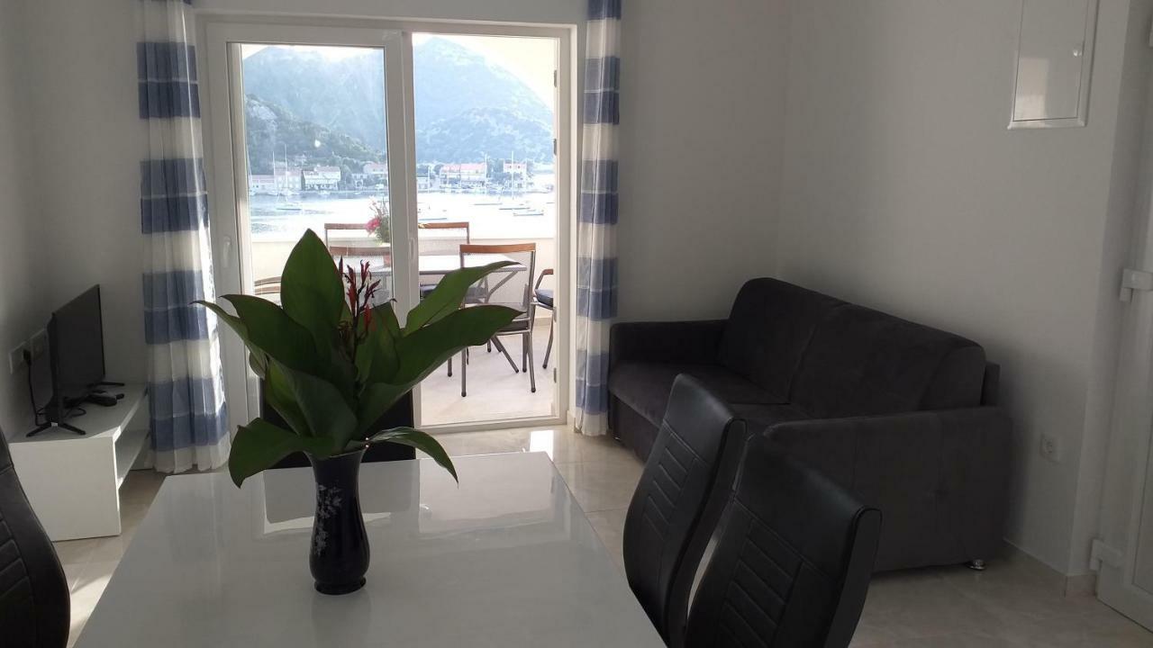Apartment Zaklopatica Lastovo Bagian luar foto